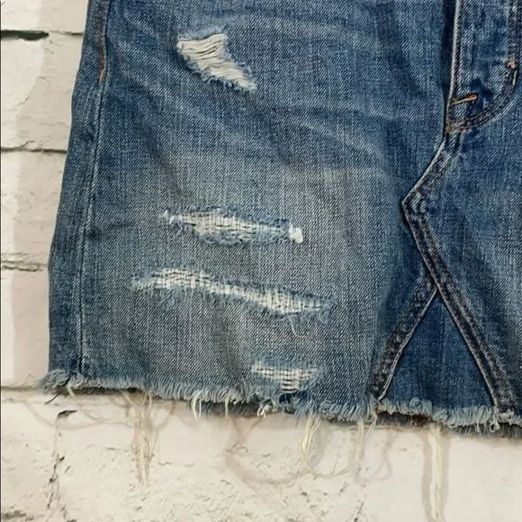 American Eagle distressed denim mini skirt - Picture 3 of 9